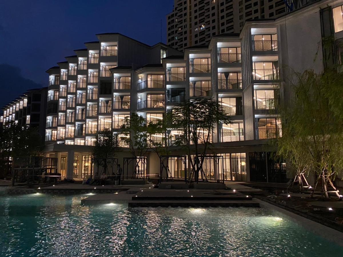 The Quarter Chaophraya By Uhg Hotell Bangkok Eksteriør bilde