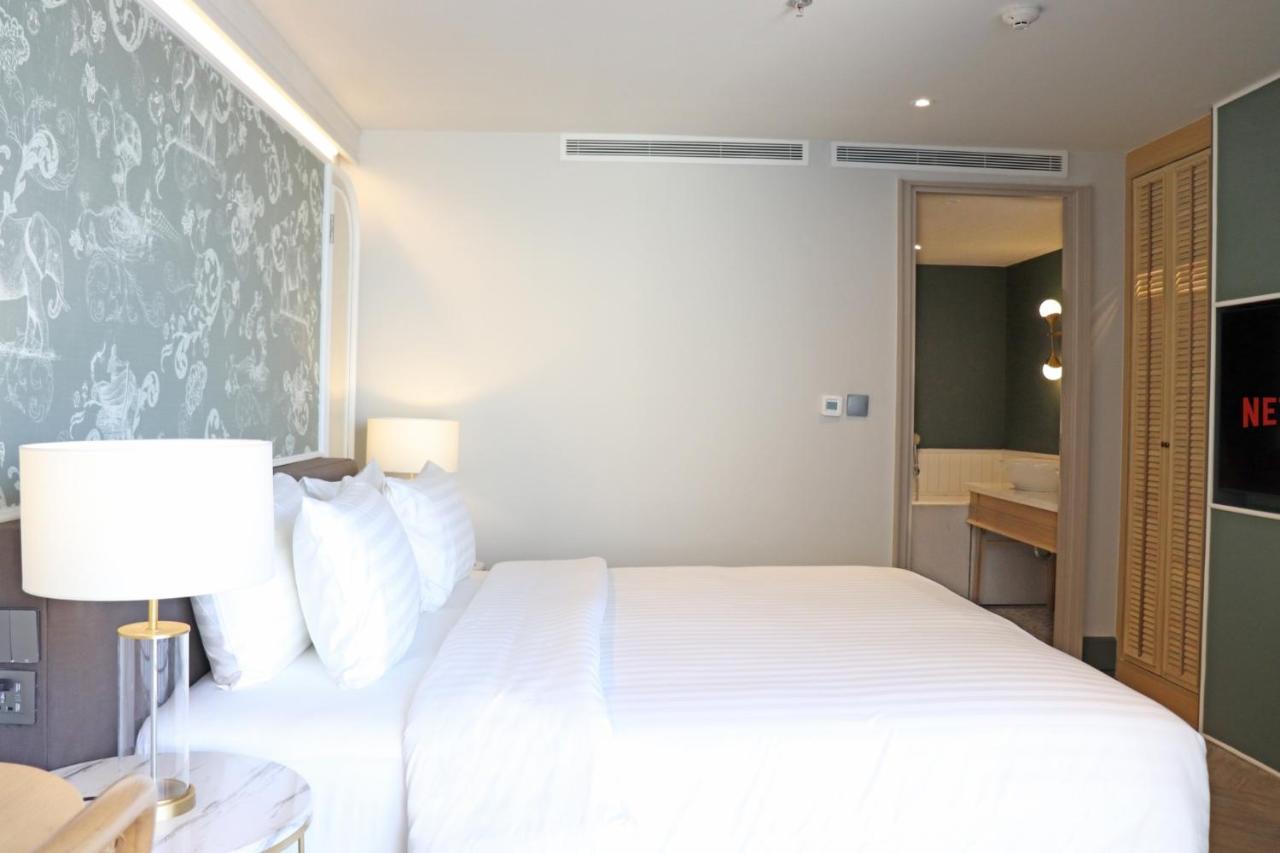 The Quarter Chaophraya By Uhg Hotell Bangkok Eksteriør bilde